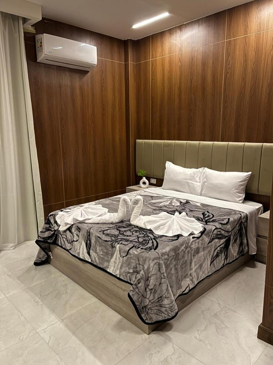 Royal Home Hotel Kairo Bagian luar foto